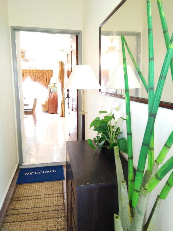 Ainis Guest House In Vista Amani Condominium Kuala Lumpur Buitenkant foto