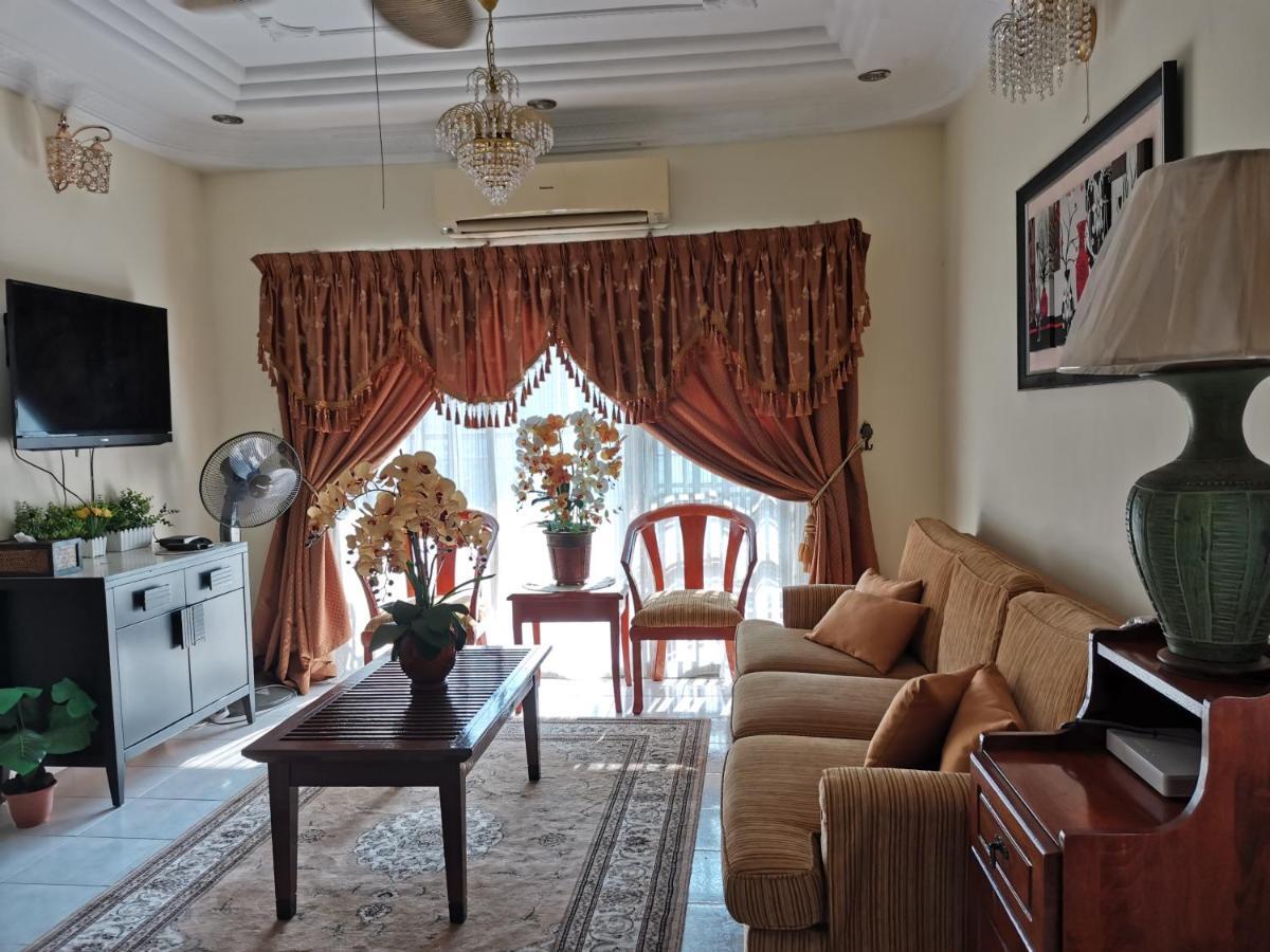 Ainis Guest House In Vista Amani Condominium Kuala Lumpur Buitenkant foto